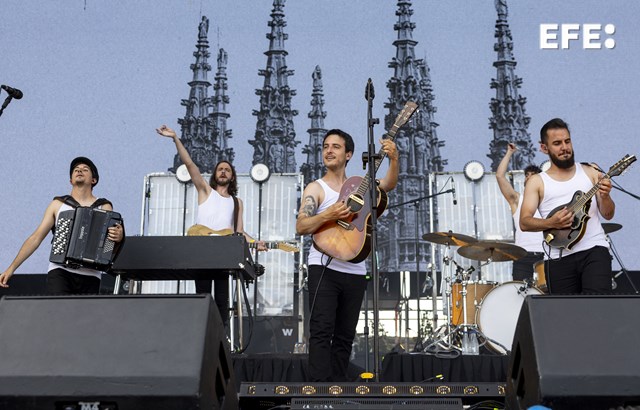 La M.O.D.A se refugia en la nostalgia para cantar a un futuro prometedor a pleno pulmón.