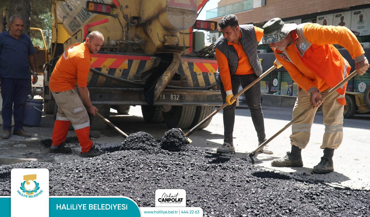 HALİLİYE BELEDİYESİ'NDEN ÜÇ MAHALLEYE ASFALT HİZMETİ

Haliliye Belediyesi Fen İşleri Müdürlüğü, ilçe genelinde yol güvenliğini artırmak ve vatandaşlara daha konforlu bir ulaşım imkanı sunmak amacıyla üstyapı çalışmalarını aralıksız sürdürüyor. Belediye Başkanı Mehmet Canpolat’ın