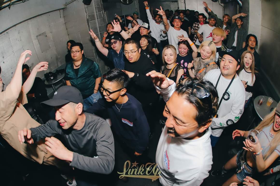 link_up_info's tweet photo. LINK UP
日時2025.7.18金曜
22:00〜
場所club FREEDOM
大分市都町５ 3−5−7 都パークサイドビル 3F

男性1500円
女性1000円

GUEST DANCER
ちゃんしょー

GUEST SOUND
MUST JAM

SOUND
CENTURY
BIG FORCE
TIGER
ナリオブライアン

問い合わせ
link.up.439@gmail.com https://t.co/RU1aOPNDJp