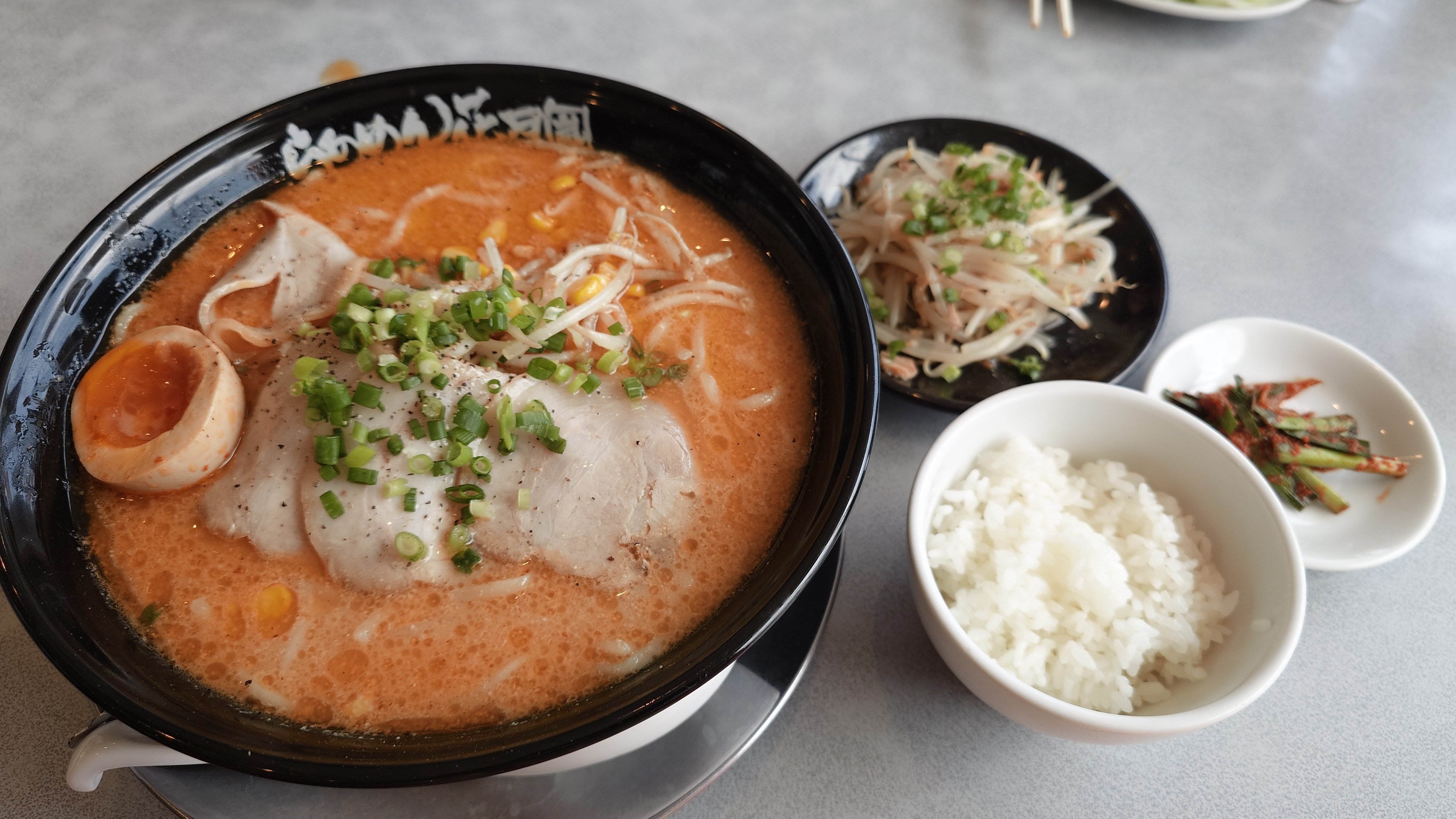 黄金の味噌ラーメンClassic – търсене / X