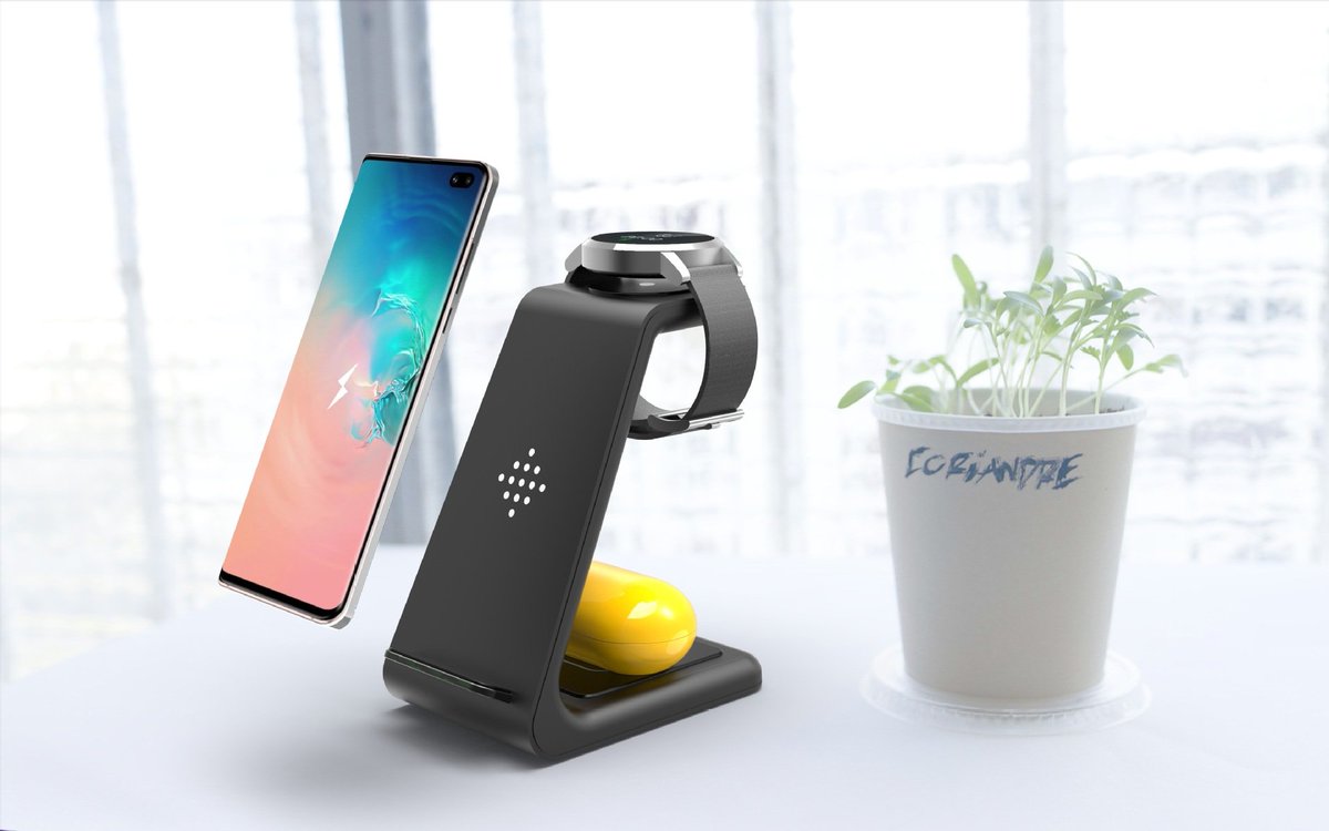 UnicunShop's tweet image. Tired of tangled cords? 😩 Our 3-in-1 Wireless Charger Stand keeps your devices powered up and your desk clutter-free!  ⚡️📱🎧  Get yours here: unicun.com/product/compat…  #wirelesscharging #techlife #organizationhacks