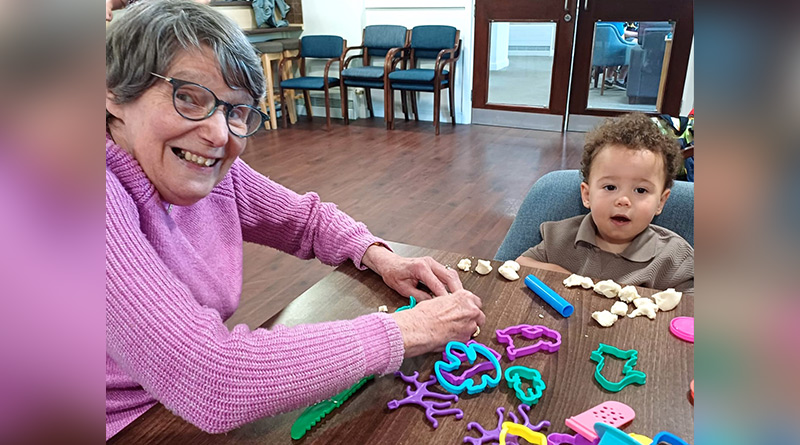 Macclesfield’s Young and Old Come Together for Fun thecareruk.com/macclesfields-… #Care #Care_Homes #News #Social_Care