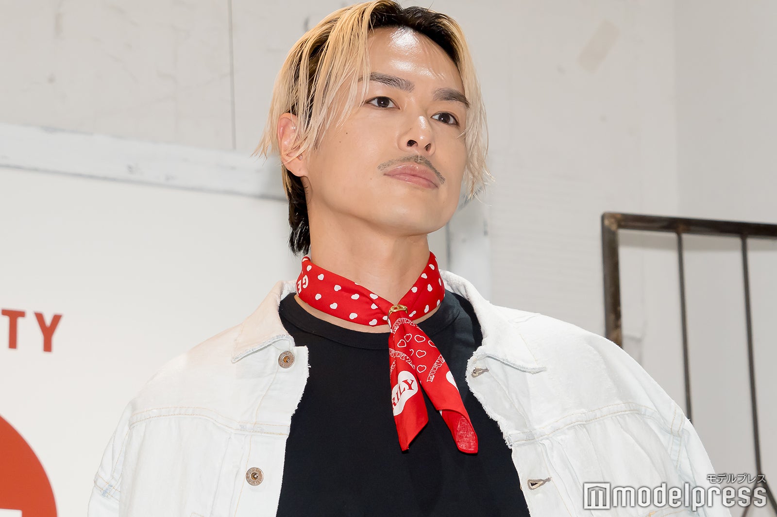 新品 今市隆二 フォンタブ付きネックストラップ レア 実写 三代目 JSB 三代目 JSB フォンタブ付きネックストラップ 今市隆二 実写 レア