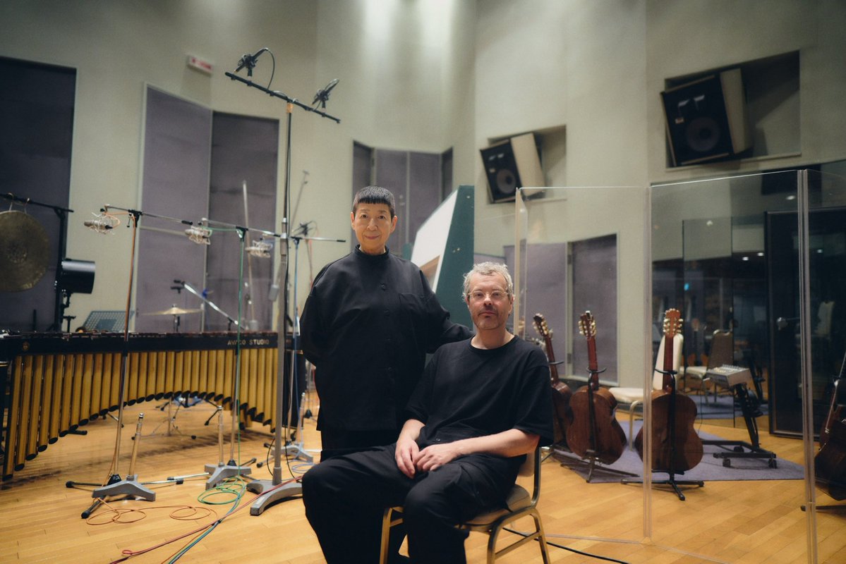 【新譜情報】
2025.09.12. 発売
Jakob Bro &amp; Midori Takada
あなたに出会うまで – Until I Met You

新たなECMの看板ギタリストとして活躍するヤコブ・ブロが、世界的に活躍する打楽器奏者の高田みどりとコラボした初の作品が、国内盤CDでリリース！

ringstokyo.com/jakob-bro-amp-…