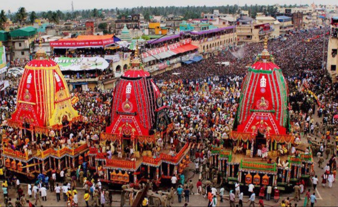 The eye of all eyes, the nose of all noses, the ear of all ears.
The Lord of the ever-changing cosmos.
✨ Jai Jagannath! 🙏🏼
🚩 #RathYatra2025 | #JaiJagannath | #PuriRathYatra | #JagannathSwami | #DivineChariot | #BhaktiMovement | #ChheraPahara | #GundichaYatra