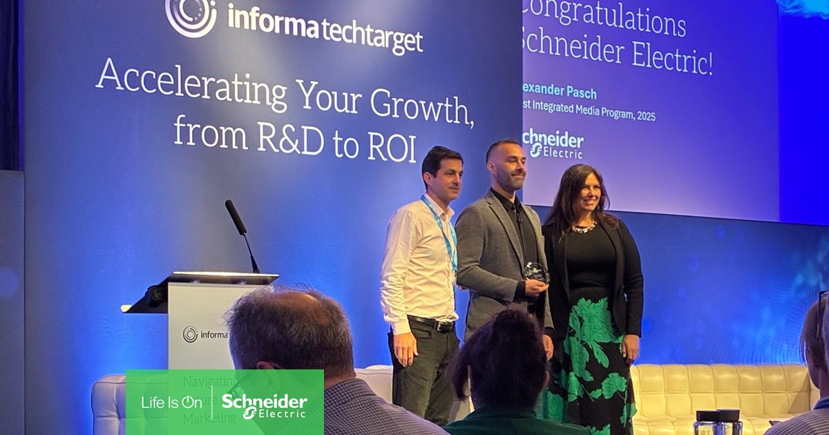 Congratulations to our very own Digital Marketing Transformation Manager @AlexanderPasch for winning the Informa TechTarget #ArcherAwards in EMEA. The Award recognises innovative sales and marketing leaders who (cont) spr.ly/l/60184g1Rn