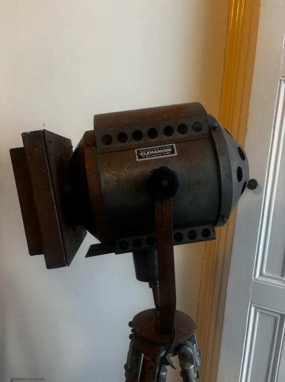 fameproofficial's tweet photo. Check out these 2 beautiful Clémançon lights for sale! ⭐️ 

These are authentic working pieces of cinematic history - get in touch with us now at hello@fame-pro.com to find out more and make an offer! 🎬

#interiordesigner #antiquedealer #clemanconlight https://t.co/rLfHq0j0nv