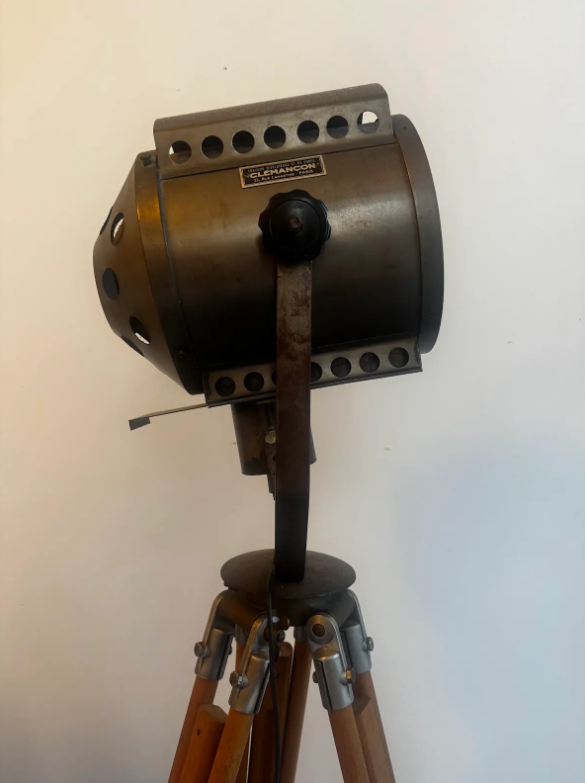 fameproofficial's tweet photo. Check out these 2 beautiful Clémançon lights for sale! ⭐️ 

These are authentic working pieces of cinematic history - get in touch with us now at hello@fame-pro.com to find out more and make an offer! 🎬

#interiordesigner #antiquedealer #clemanconlight https://t.co/rLfHq0j0nv