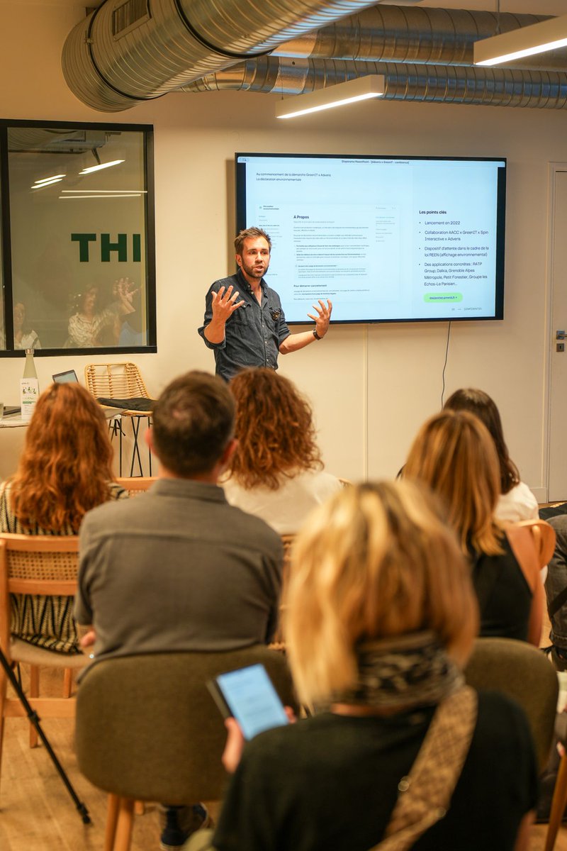 "On ne peut plus concevoir un site web sans penser à son impact.”
chez Adveris, on l’a affirmé haut et fort.

Retour en images de notre évènement "l’Eco-conception de sites web" en collaboration avec Green IT 🌱