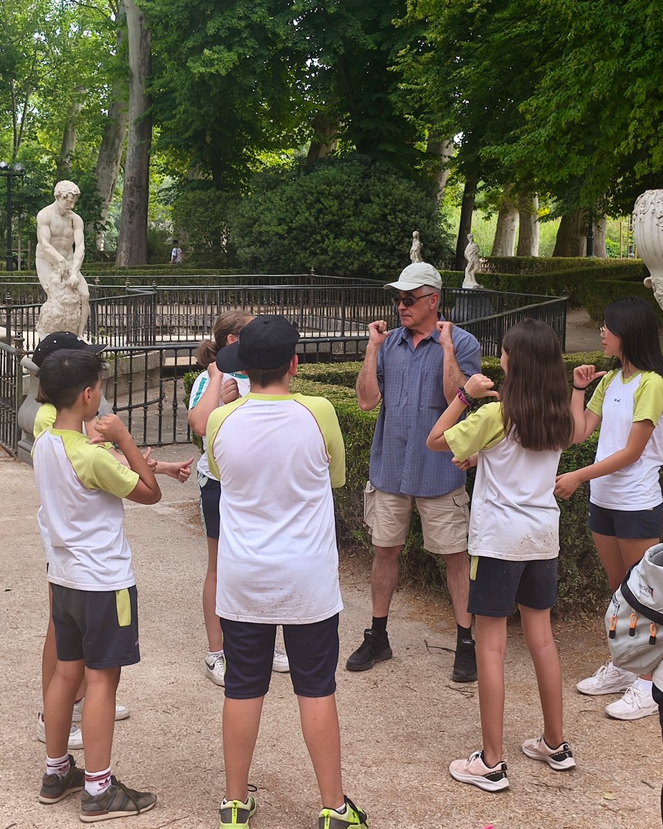 Colegio Litterator (@colelitterator) on Twitter photo 🏛️⚡ ¡Odisea mitológica en Litterator!
Vivimos una gymkana en el Jardín de la Isla inspirada en la #Mitología griega y romana: <a href="/genially_es/">Genially (Español)</a>, retos físicos… y mucho calor made in Hades 😅
¡Aprender jugando, nivel Olimpo!
#ColegioLitterator en #Aranjuez > #SueñaCreativo 🏛️⚡ ¡Odisea mitológica en Litterator!
Vivimos una gymkana en el Jardín de la Isla inspirada en la #Mitología griega y romana: <a href="/genially_es/">Genially (Español)</a>, retos físicos… y mucho calor made in Hades 😅
¡Aprender jugando, nivel Olimpo!
#ColegioLitterator en #Aranjuez > #SueñaCreativo