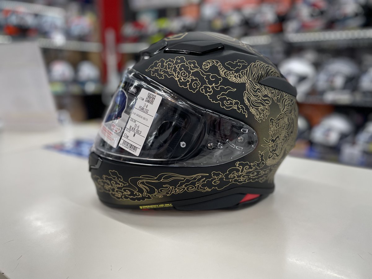 2025年12月末までの受注限定モデル ＃SHOEI Z-8 FEARLESS(フィアレス