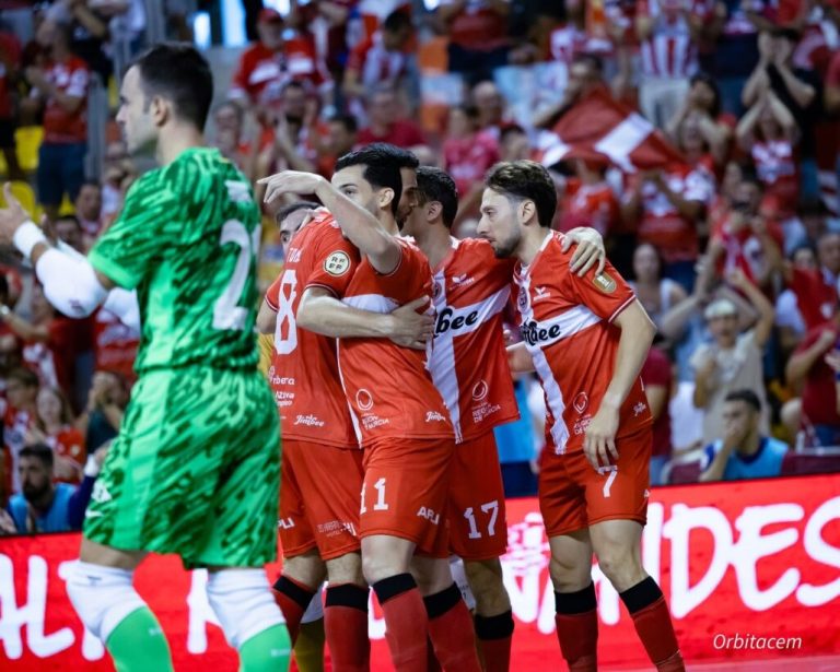 LaPelotaNoSeMancha tweet media