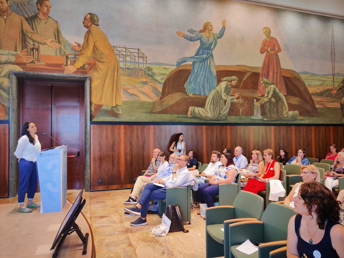 🎤 After warm welcomes, #GREENART dives into SESSION 1!

🔍 Highlights: 
📌 Project goals w/ Giovanna Poggi (CSGI)
📌 Coating results on metals w/ Gabriella Di Carlo (CNR-ISMN)
📌 Sustainable polymers w/ Federico Olivieri (IPCB-CNR)

#CulturalHeritage #Conservation #RomeEvent
