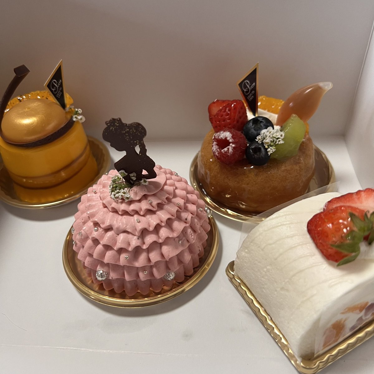 a_fish_monger's tweet image. 色々とうるさめの茶会ではありますが… w

#木漏れ日のお茶会 #おうちティータイム #ファーラーズ