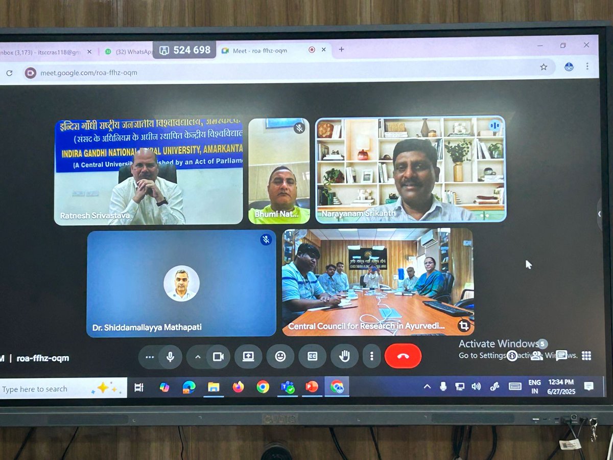 𝐌𝐄𝐄𝐓𝐈𝐍𝐆🤝| Prof. Rabinarayan Acharya, DG, #CCRAS, along with senior officials of the Council, participated in a virtual meeting on “Possibilities of Collaborative Research on #Ayurveda and #TribalHealth Issues” with <a href="/IGNTU/">IGNTU, Amarkantak</a>, Amarkantak

Read the 🧵1/2

<a href="/mpprataprao/">Prataprao Jadhav</a> <a href="/moayush/">Ministry of Ayush</a>