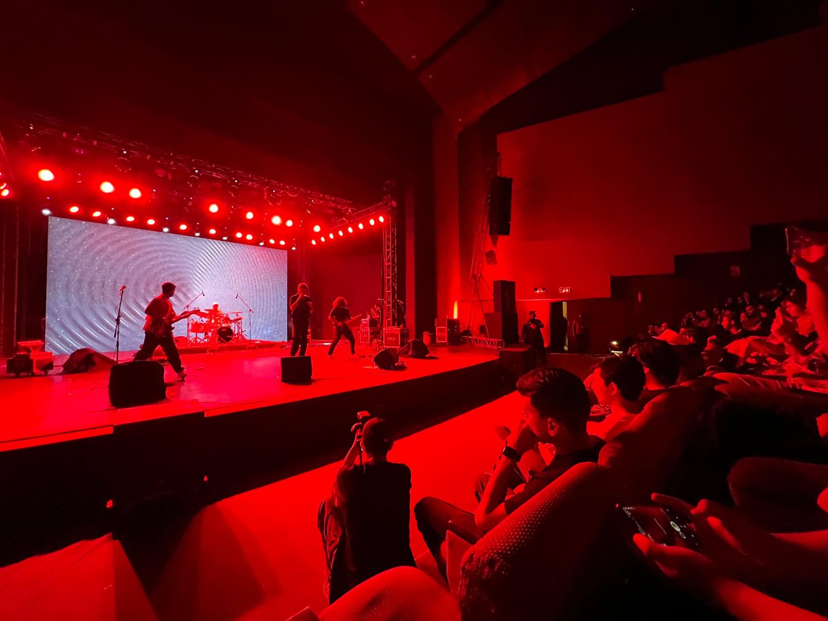 Glimpses of Bayaan concert at Alhamra, The Mall.

#alhamra #lac #bayaan #concert #Lahore #liveperformance #lahorevents