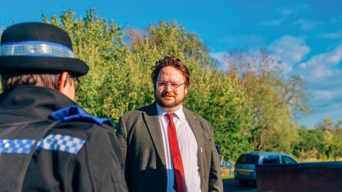 "Neighbourhood Policing is the bedrock of policing in England and Wales," according to Cleveland PCC Matt Storey. 🚔
Matt is joint lead on local policing for <a href="/AssocPCCs/">Association of Police and Crime Commissioners</a>
He gives his views on #NeighbourhoodPolicingWeek 👇
tinyurl.com/5n74b832