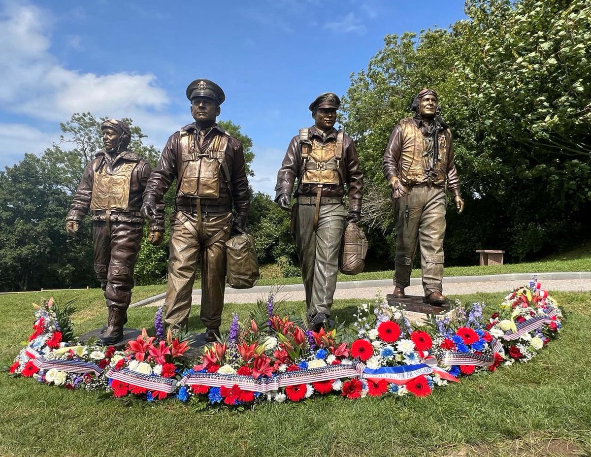 Jkylebass's tweet image. The Mighty Eighth Air Force Monument was organized by The Normandy Institute (Dorothea de La Houssaye) and commemorated on June 5th, 2025. We thank all who fought so valiantly for our freedom in WWII. #NeverForget 🇺🇸 🇫🇷 🇬🇧 🇨🇦