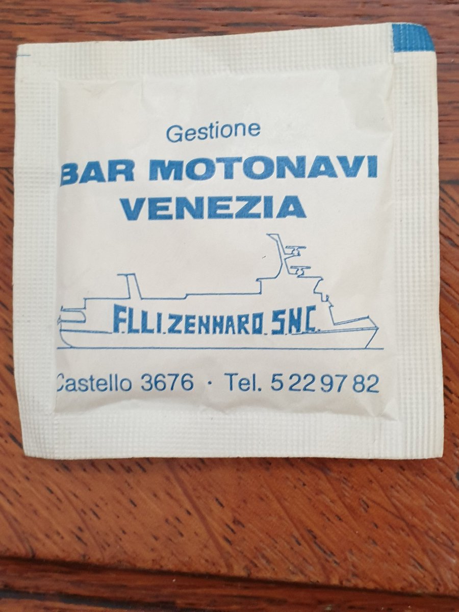 MassimodeFavari's tweet photo. Ricordi che si trovano durante un trasloco.
#Venezia #motonave https://t.co/KQ2decsTau
