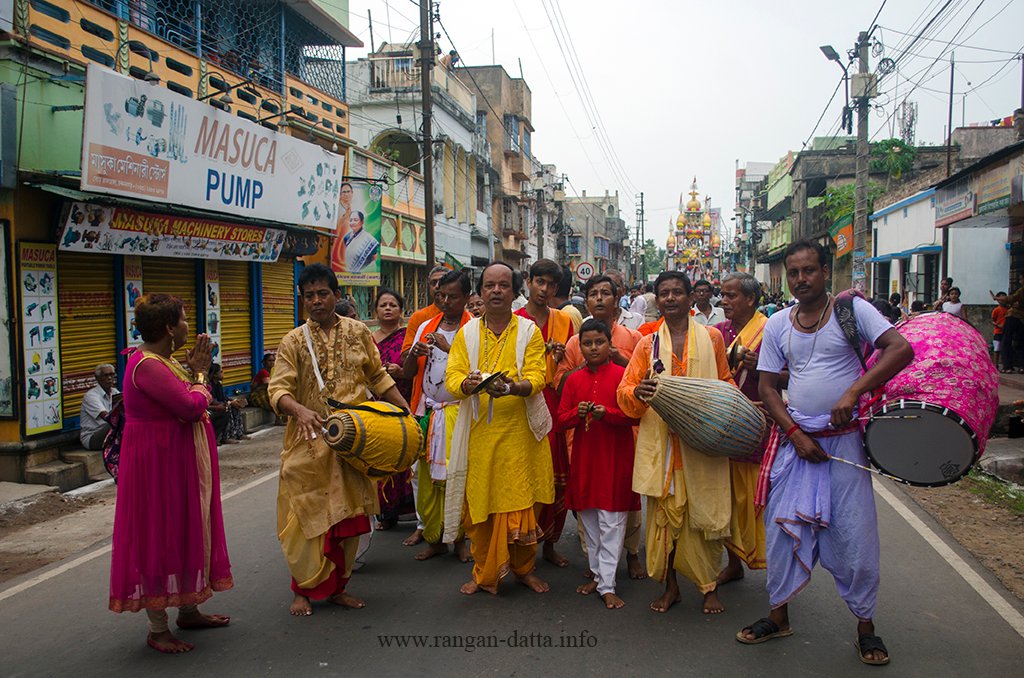 #RathaYatra2025 #WestBengal #RathaYatra

tinyurl.com/3ze5hukc

1 Guptipara tinyurl.com/2mxj7rbt
2 Mahesh tinyurl.com/392xjxpw
3 Mahishadal tinyurl.com/2p8m765w
4 Rajbalhat tinyurl.com/4urbmfny
5 Chandannagar (Jadughosh er Rath) tinyurl.com/2p8nvdsy