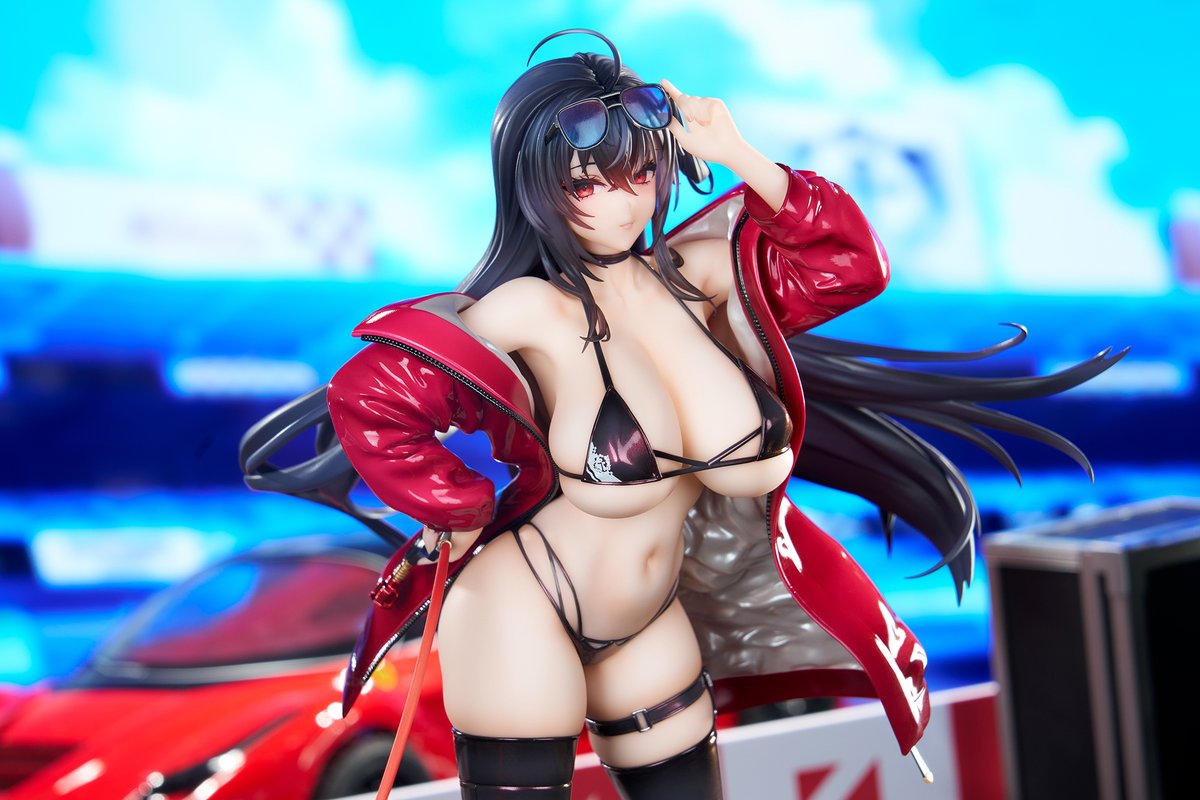 APEX_TOYS's tweet photo. 〓新品公開〓

Yostarが贈る大人気アプリゲーム『アズールレーン』より、「大鳳」が着せ替え「恋情のコンパニオン」の姿でフィギュア化！

レースクイーン衣装を身に纏った「大鳳」が、指揮官の帰りを心待ちにしています！
#APEXTOYS #アズールレーン https://t.co/HxAXfB53ZA
