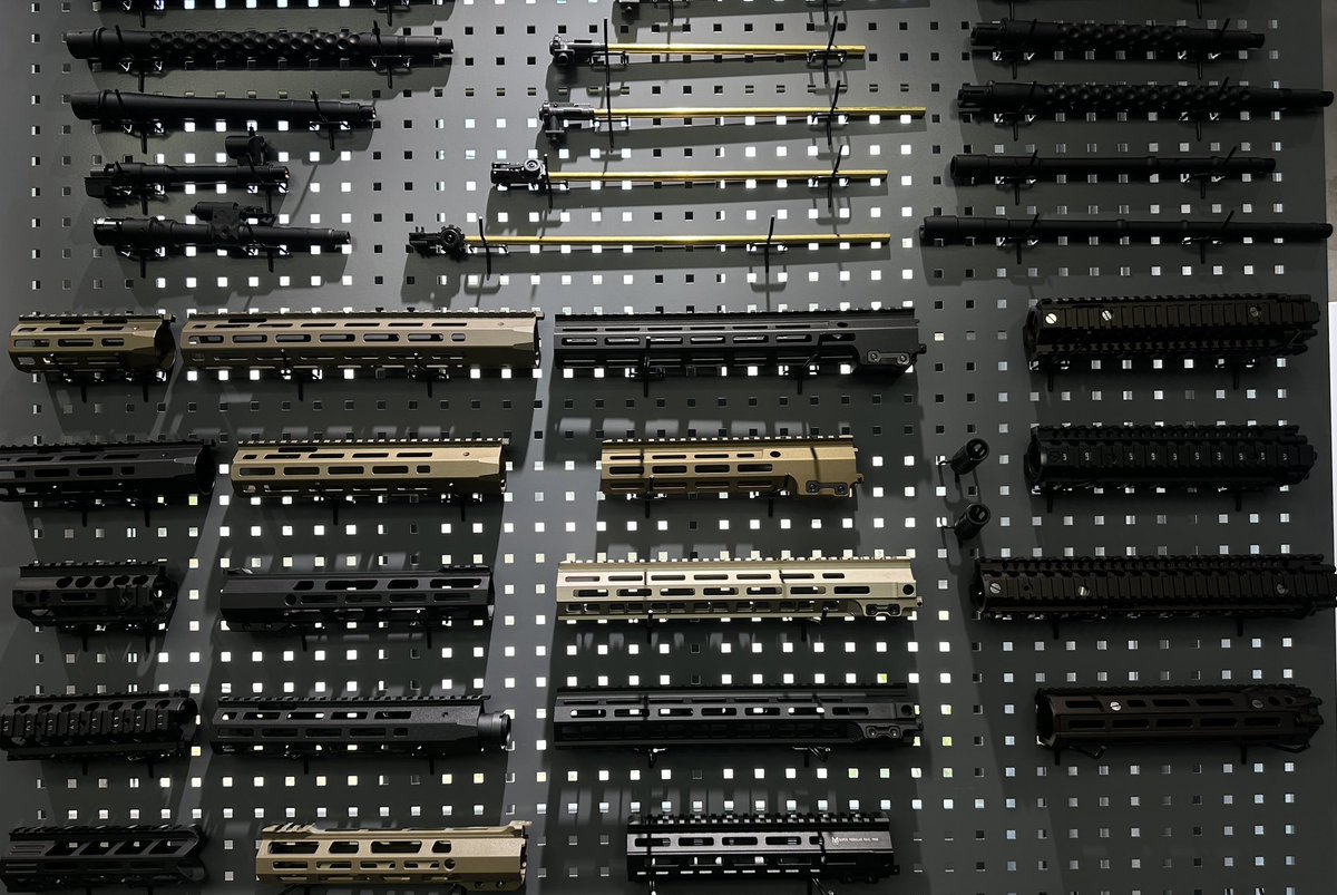 WellProairgun's tweet photo. WE13 Handguard collection. There’s always your favorite one.
#airsoft #tactical #milsim #airsoftcommunity #airsoftnation #airsoftinternational #handguard #kingsarmy #we13 https://t.co/07TI9voYIc