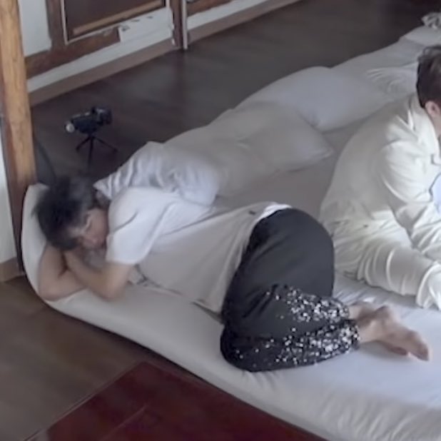 เมมเบอร์อื่นลงรูปกันพรึบพรับ

น้องจองอูของแม่ /
