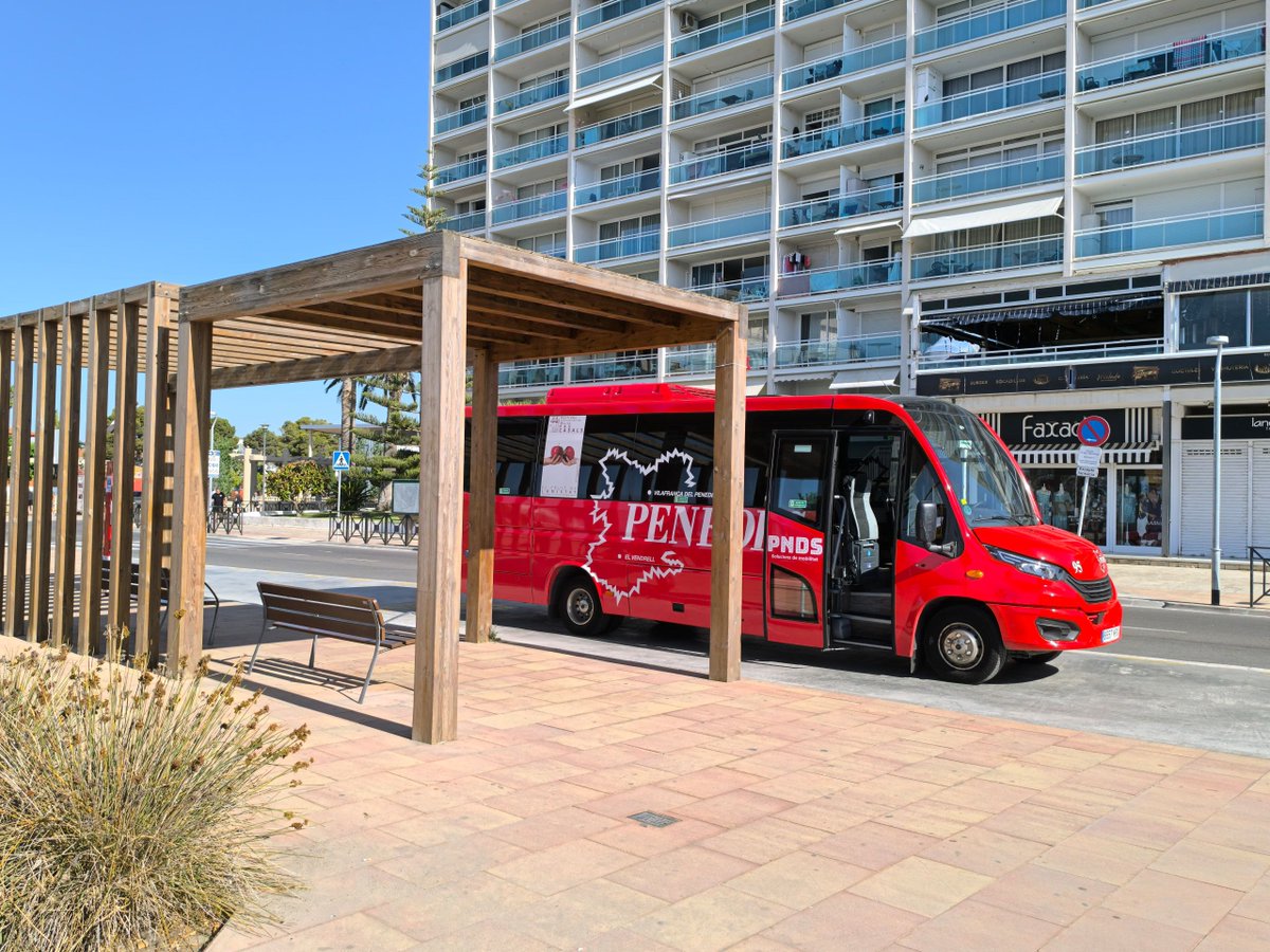 🚌 A partir de l'1 de juliol, nou servei de bus llançadora entre el centre i la costa del Vendrell

🕘 de 9 h a 20 h

👉 9 expedicions d'anada i tornada, amb 9 parades

ℹ️ tuit.cat/bw64r

#elVendrell #Mobilitat