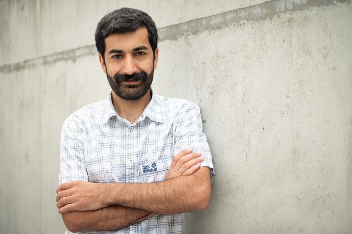 📌Gazeteci Nedim Türfent hakkında yakalama kararı

Hakkari'nin Yüksekova ilçesi Cumhuriyet Başsavcılığı, "terör örgütü propagandası yapma" iddiasıyla gazeteci Nedim Türfent hakkında yakalama kararı çıkardı.

Uluslararası bir ifade özgürlüğü kuruluşunun misafir yazar programı