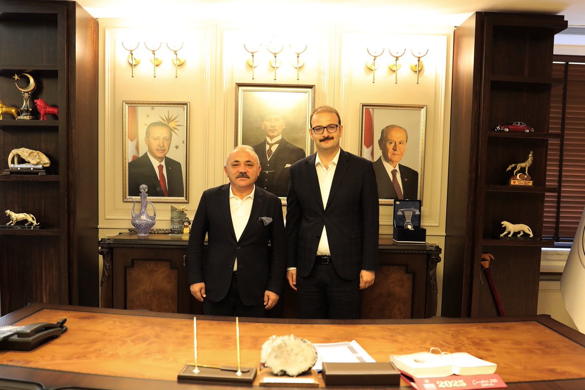 Tayini nedeniyle kentimizden ayrılan Adli Yargı İlk Derece Mahkemesi Adalet Komisyonu Başkanı Halim Arıstak beyefendiye nazik ziyareti ve hizmetleri için teşekkür ediyorum. 

Yolu, bahtı ve gönlü açık olsun.