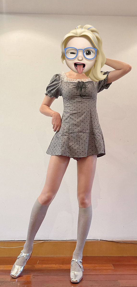 SissyReina tweet media