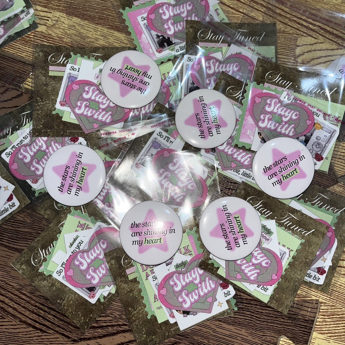 hialev_'s tweet image. ngueeeng preview freebies ✨