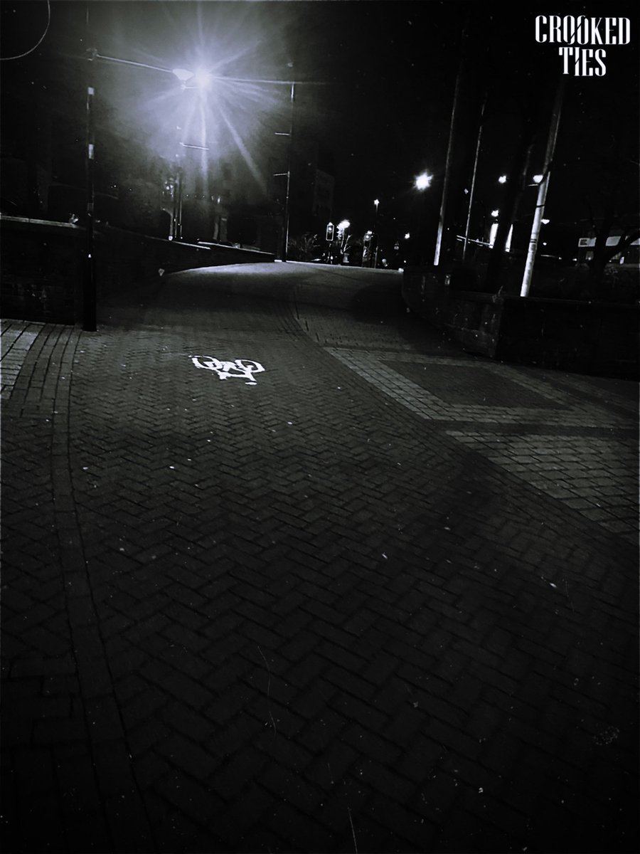 Crooked_Ties's tweet photo. The EP is OUT NOW! Have a listen it’s alreyt 🎶🔉 #newmusicfriday #music #indie 
https://t.co/2FH6USPzim https://t.co/yC3JhqYULl