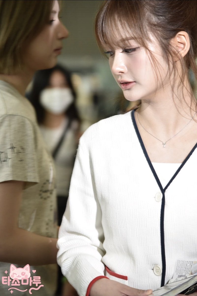 Tasojinmixx's tweet photo. 250627 ICN🛫
커플
#엔믹스 #배이 #설윤 #NMIXX #BAE #SULLYOON https://t.co/WcuTCVjSze
