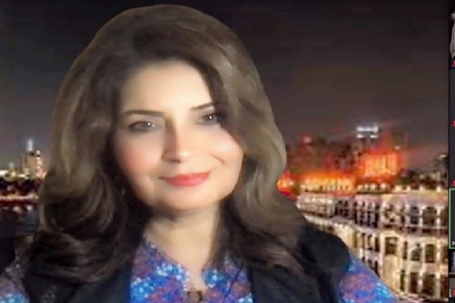 استعرض التحديات والمخاطر واستخدام تقنيات الذكاء الاصطناعي
 صالون حنان يوسف الثقافي يناقش إعلام الحرب بين الحقيقة والتزييف 
almagales.com/105380/ 
<a href="/DrHananyoussef1/">Dr.Hanan youssef</a> 
#المجالس
#صالون_حنان_يوسف
#طهران 
#طهران_تحت_القصف 
#إسرائيل 
#الإعلام