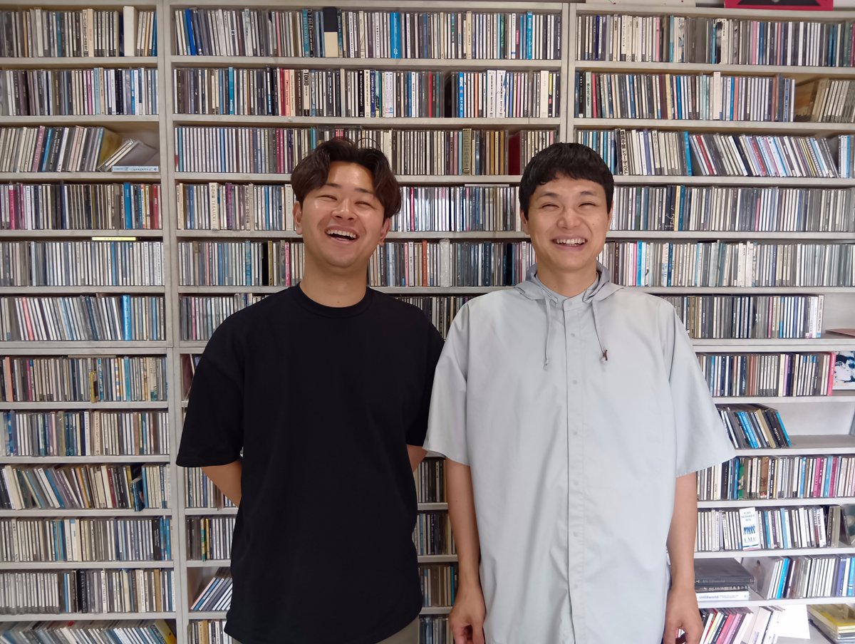 mouchu_sbc21's tweet image. 1年の半分が終わっちゃいますが・・・
半期の締めくくりは #おラジオ中 ですよ、みなさん✨
あす28日㊏よる9時半~
いい笑顔の白黒コンビでお届けします!
#もう中学生 #原田フニャオ
#もう中学生のおラジオ中
#ダンビラムーチョ
#ヤジマリー