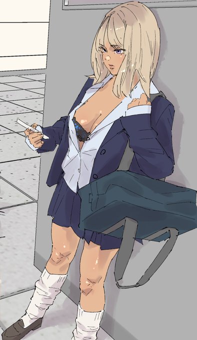 実は上がってなかったアイコン元絵のブラチラJK 