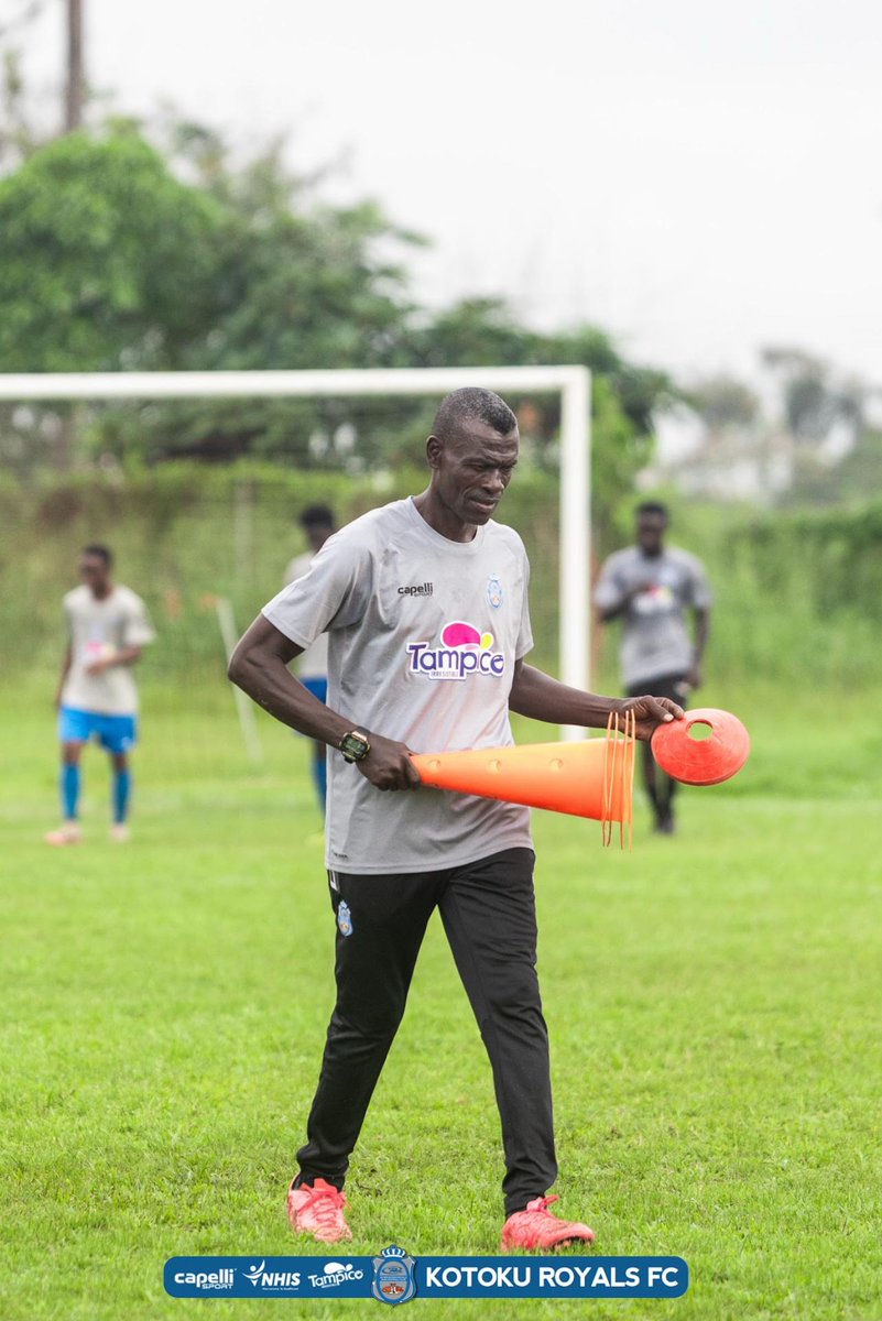 📄 | CLUB STATEMENT 

Kotoku Royals part ways with Coach Stephen Desmond-Issah Botchway

#kotokuroyalsfc #royals  #akrfc