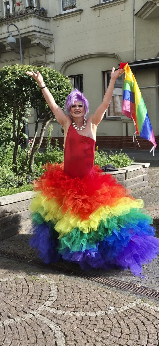 berlin (@guyonflame) on Twitter photo Happy pridemonth..Bussi vom Cathrinsche/ Fabsisters und dem Restaurant Ambrosius,  Karl Heinrich Ulrich Strasse 14 Happy pridemonth..Bussi vom Cathrinsche/ Fabsisters und dem Restaurant Ambrosius,  Karl Heinrich Ulrich Strasse 14