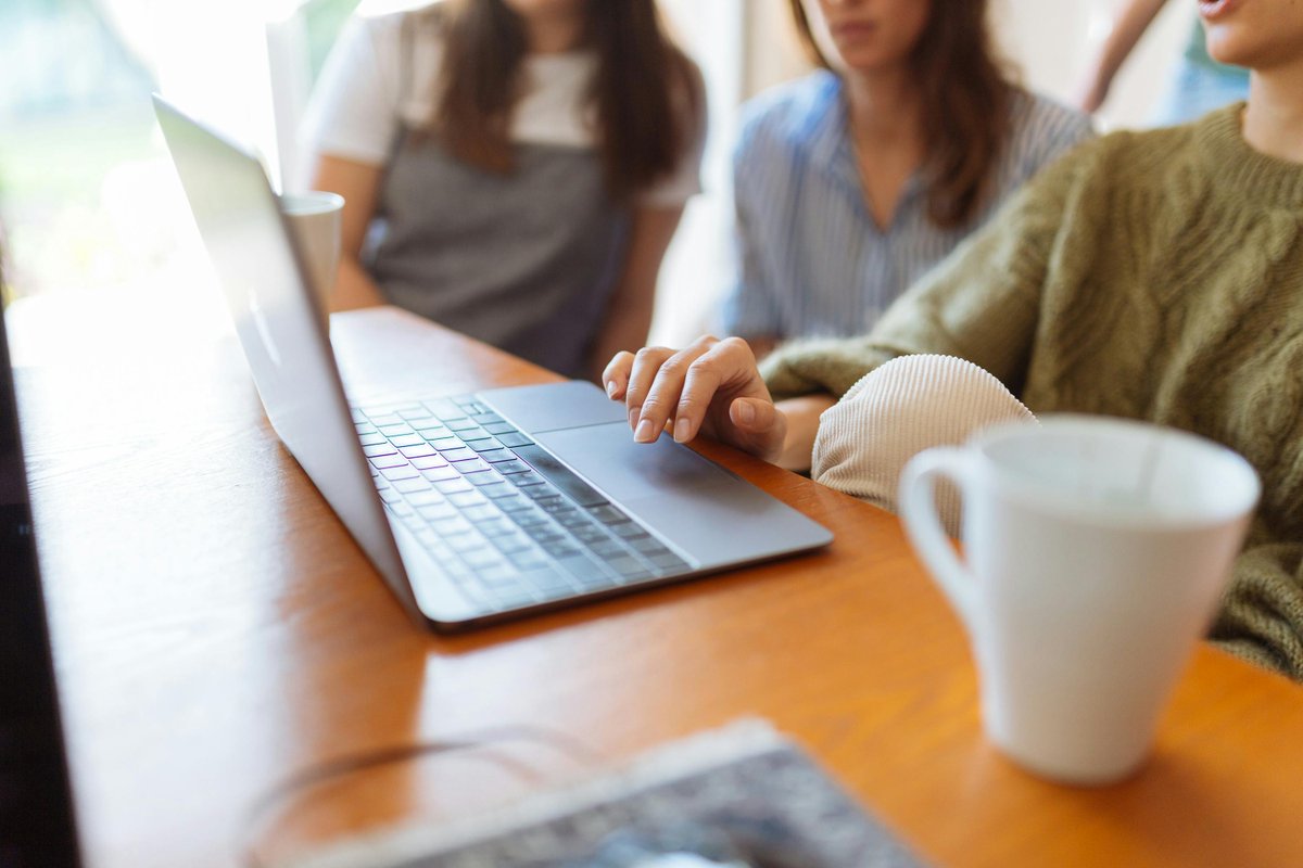 NorthernCancer's tweet image. If you’re in need of some friendly, expert and confidential advice, emotional or practical support @uk.sarcoma offer a free support line for everyone affected by sarcoma, as well as support groups. Find out more 👉 bit.ly/430TJaW
#SarcomaAwarenessMonth