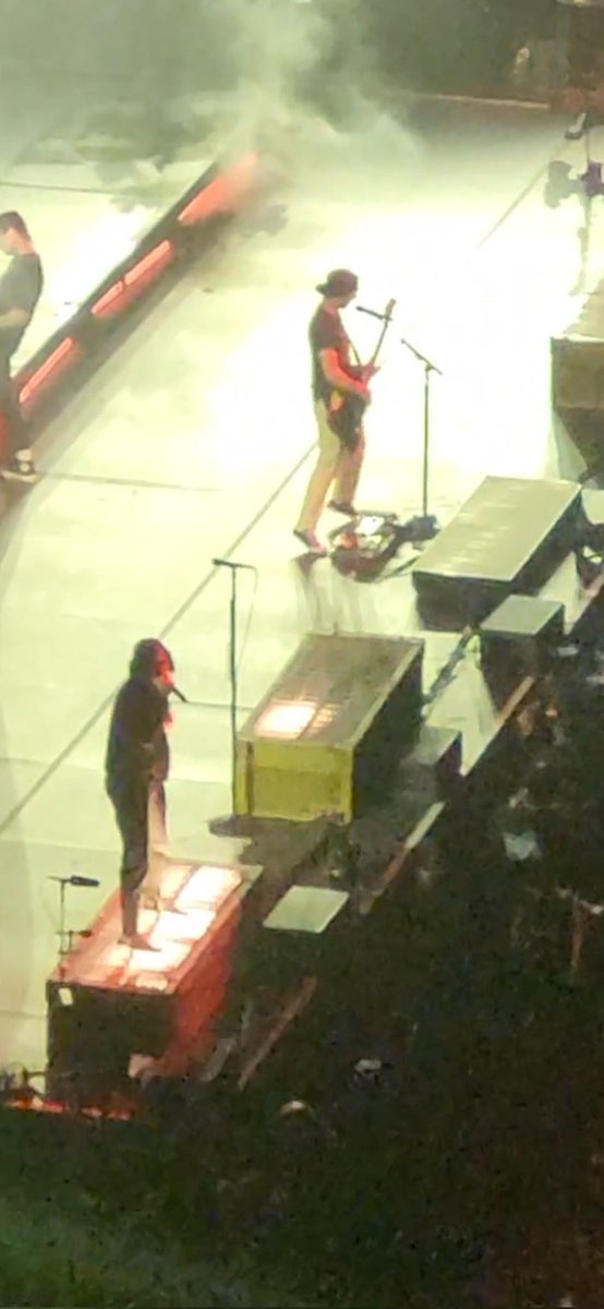 thebigbrickz's tweet photo. Why go see The Weeknd live at SoFi when I can just see Kellin Quinn and Vic Fuentes on one stage? https://t.co/UgHgPpXHxU