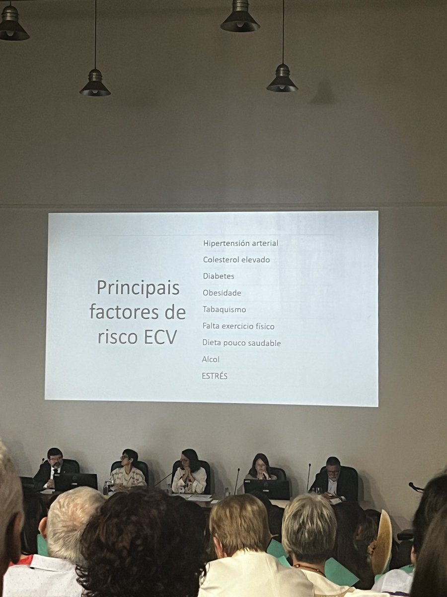 Iván Noval (@ivannoval) on Twitter photo Sr. <a href="/NunezFeijoo/">Alberto Núñez Feijóo</a> estoy escuchando una clase de medicina (ECV) en la universidad en Coruña -UDC- y es en gallego, y es lo habitual.
O miente Ud. o no sabe lo que dice; si miente, es Ud un MENTIROSO; si no sabe lo que dice, es un INÚTIL. Qué es Usted? Sr. <a href="/NunezFeijoo/">Alberto Núñez Feijóo</a> estoy escuchando una clase de medicina (ECV) en la universidad en Coruña -UDC- y es en gallego, y es lo habitual.
O miente Ud. o no sabe lo que dice; si miente, es Ud un MENTIROSO; si no sabe lo que dice, es un INÚTIL. Qué es Usted?