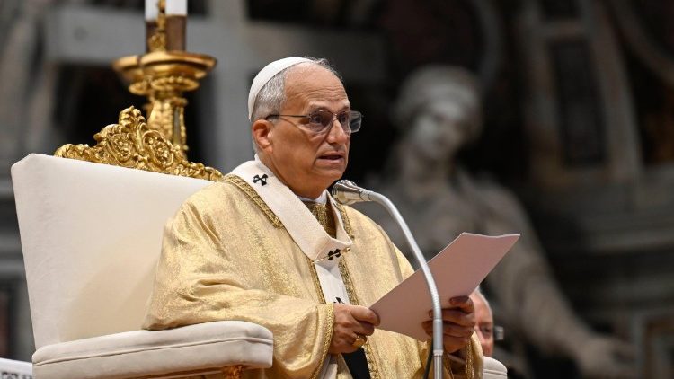 Exaudi_Notizie's tweet photo. 🙏 Leone XIV ai nuovi sacerdoti: “Amate Dio e pregate con fervore”
#LeoneXIV #Vocazione #Sacerdoti #Chiesa #Fede #Preghiera https://t.co/cMLkZx8naZ