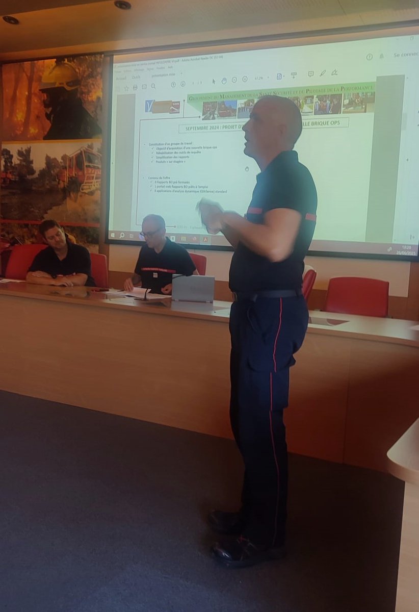 sdis84's tweet photo. #Réunion #MobilisationCollective
Tous les chefs de centre du dpt invités hier soir à l'Etat Major pr le séminaire d'été, réunion d'informations et d'échanges sur différents sujets avant la saison.
#NousSommesUnToutauServicedeTous https://t.co/IJY9cqFKBg