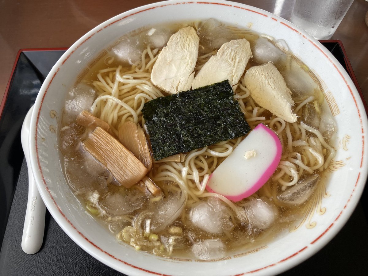NzxbXe's tweet photo. 村田町のぎんざ食堂さんの暖簾が、紐暖簾になりつつあるような…
冷やしラーメンとワンタンメンは、安定のおいしさでした😋😋😋
#村田町
#ラーメン https://t.co/3V3TZyLusN