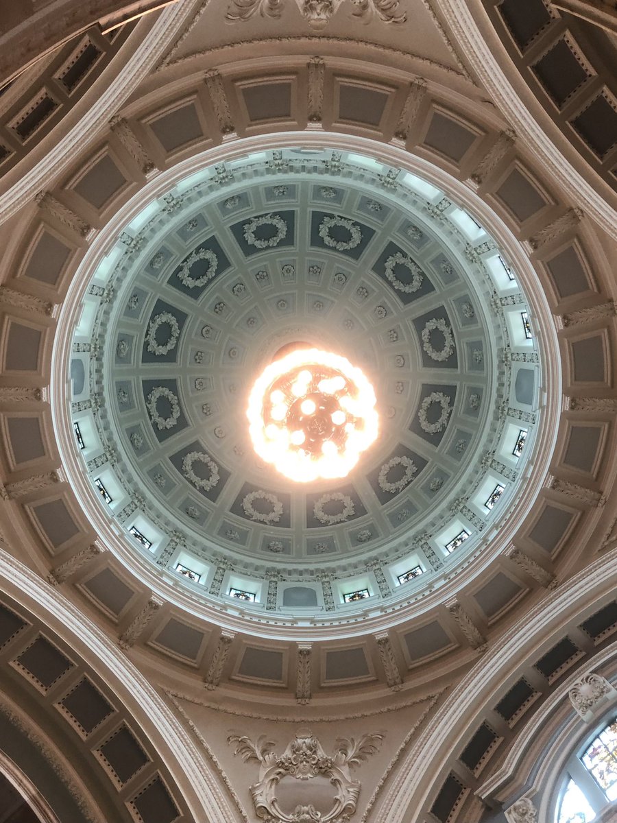 A flying visit to Belfast earlier in the week. Took a quick look at this stunning Art Deco former bank building on Royal Avenue which will become the new Belfast Stories. Also visited City Hall, with its beautiful dome. #belfast