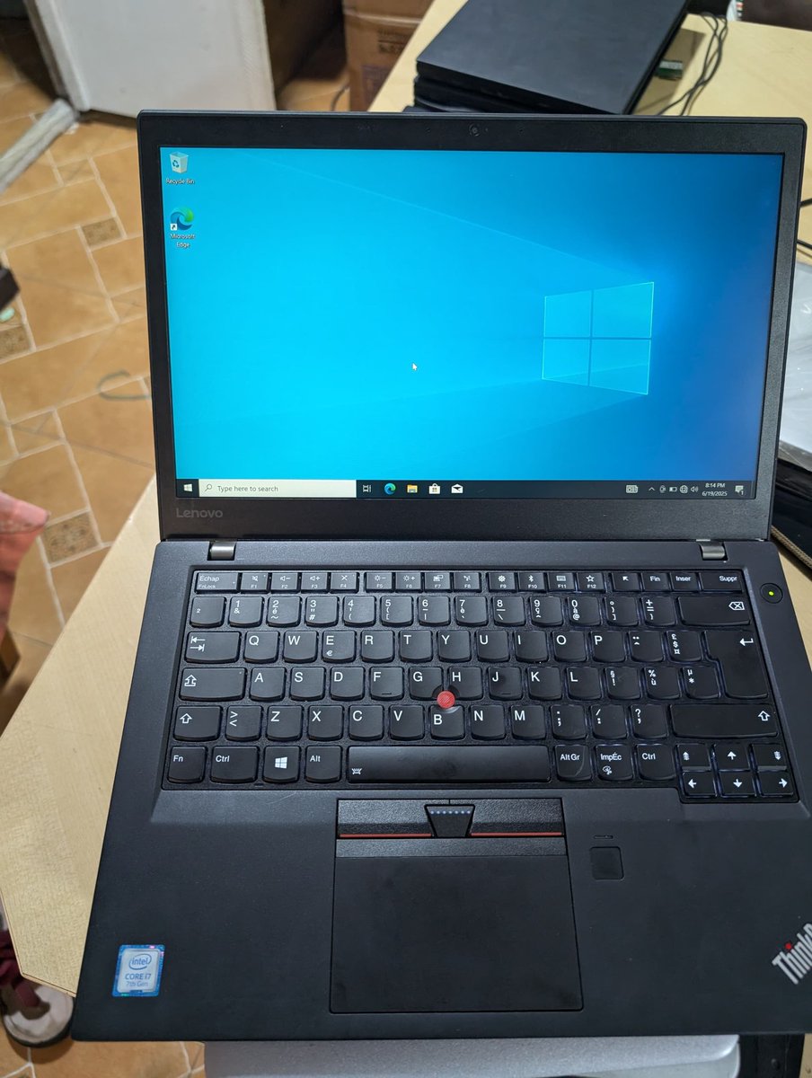 o_jacobaaron's tweet photo. FRIDAY SPECIAL OFFER 
Lenovo ThinkPad T470s
Intel Core i7 7TH GEN
Speed 2.5Ghz~3.8Ghz
8GB DDR4 RAM 256GB NVME  SSD 14inch Display 
Keyboard light 
Excellent Two batteries 🔋
Windows 11 installed 
VERY SLEEK
NEAT 90% 
WITH CHARGERS
GHC2900
3PCS
Call or WhatsApp 0241700337 https://t.co/48Y94HuP3u