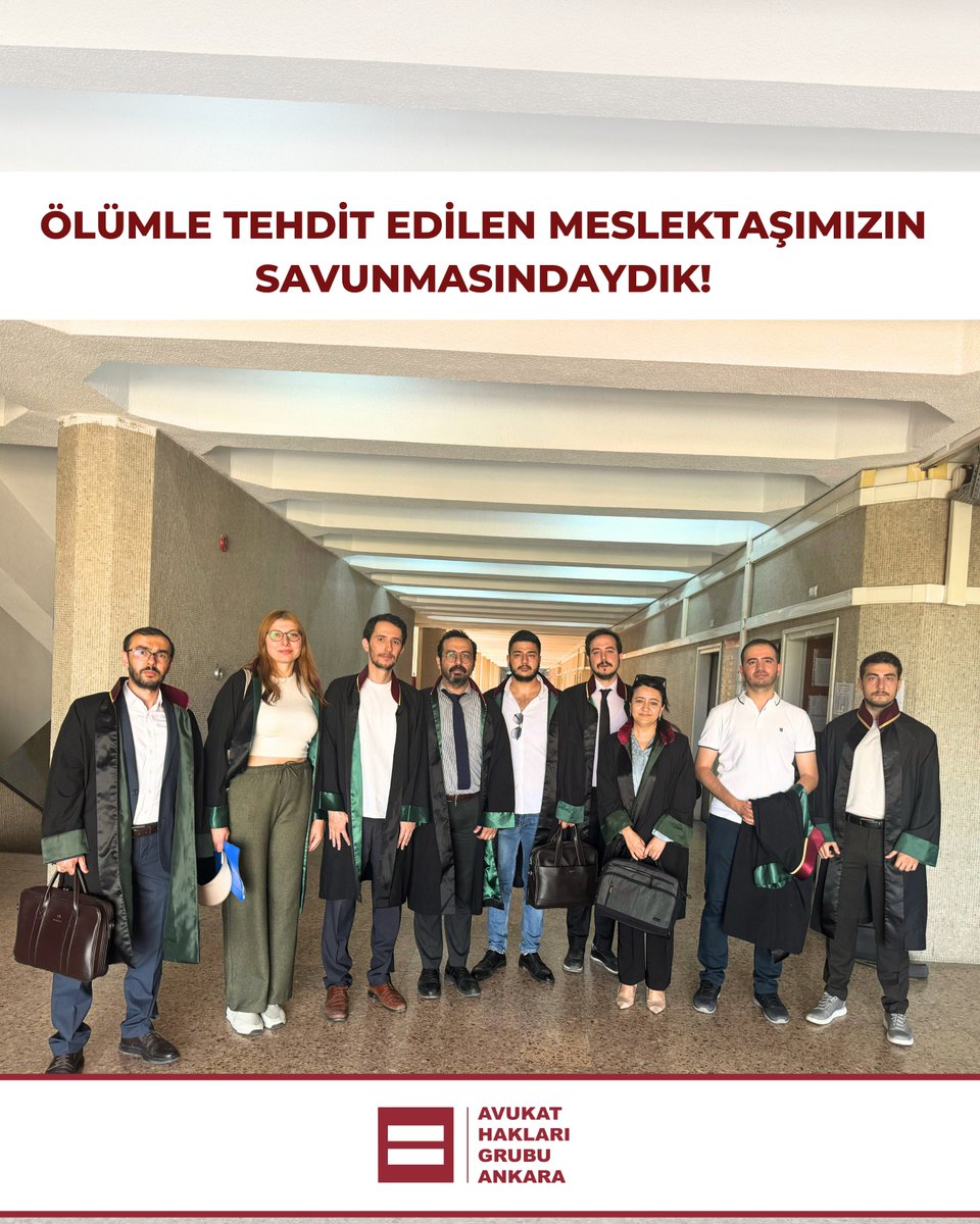 AHGAnkara's tweet photo. 👩‍⚖️ Ölümle tehdit edilen meslektaşımızın savunmasındaydık!

✋ Adliye, karakolda, ofislerimizde ve hatta baroda avukatların yalnızlaştırılmasına asla izin vermeyeceğiz.

✍️ Sıradanlaştırmayacağız. Kabul etmeyeceğiz.

#AnkaraBarosu #AvukatlarınAvukatıyız #AHG https://t.co/x1vJZALsgF
