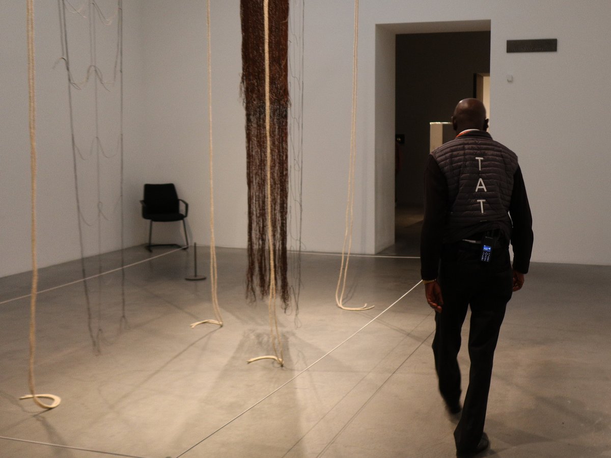 feltone's tweet image. The gallery staff at @Tate Modern showing what they think of the art work on display.