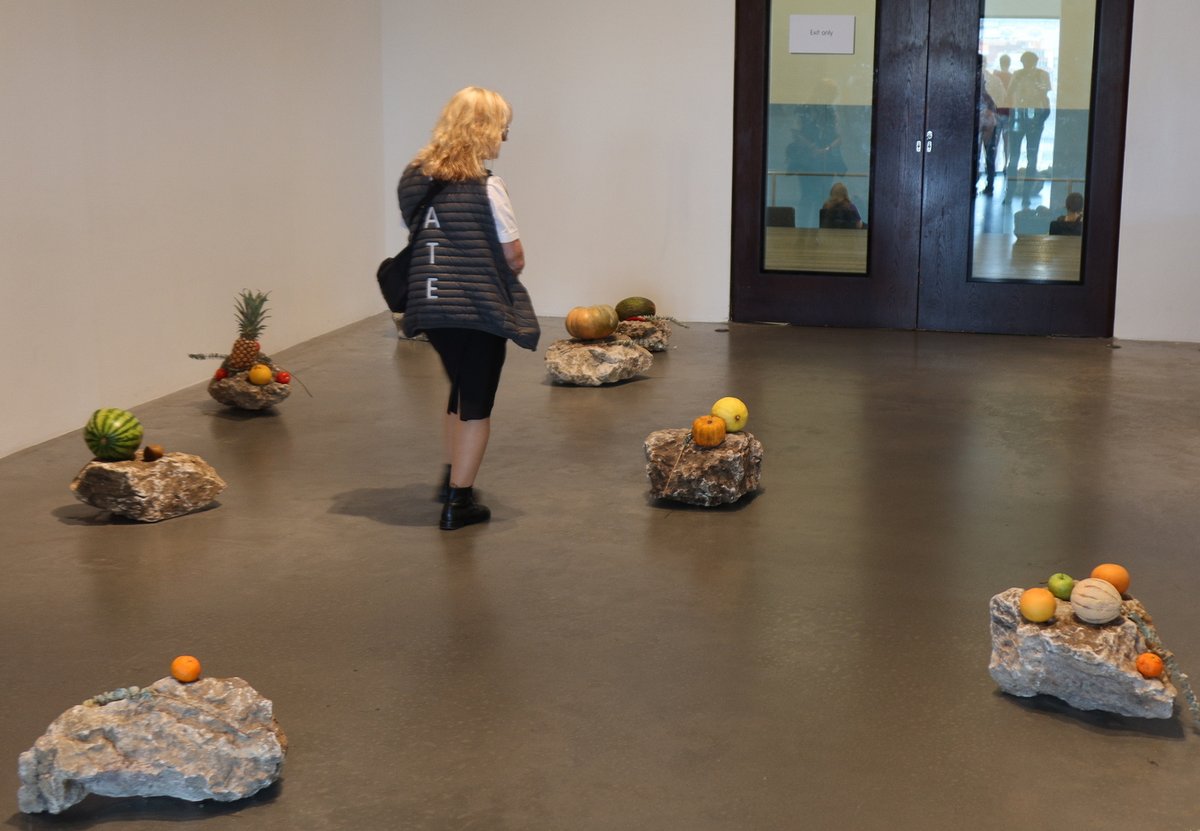 feltone's tweet image. The gallery staff at @Tate Modern showing what they think of the art work on display.